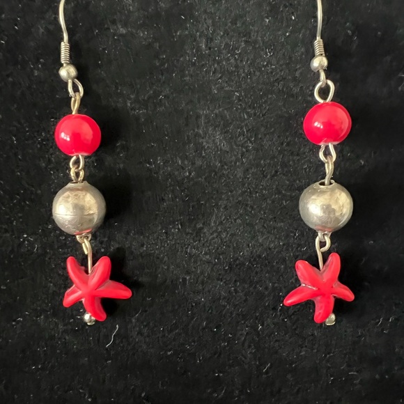 Starfish earrings with Silver and red beads - Picture 8 of 8